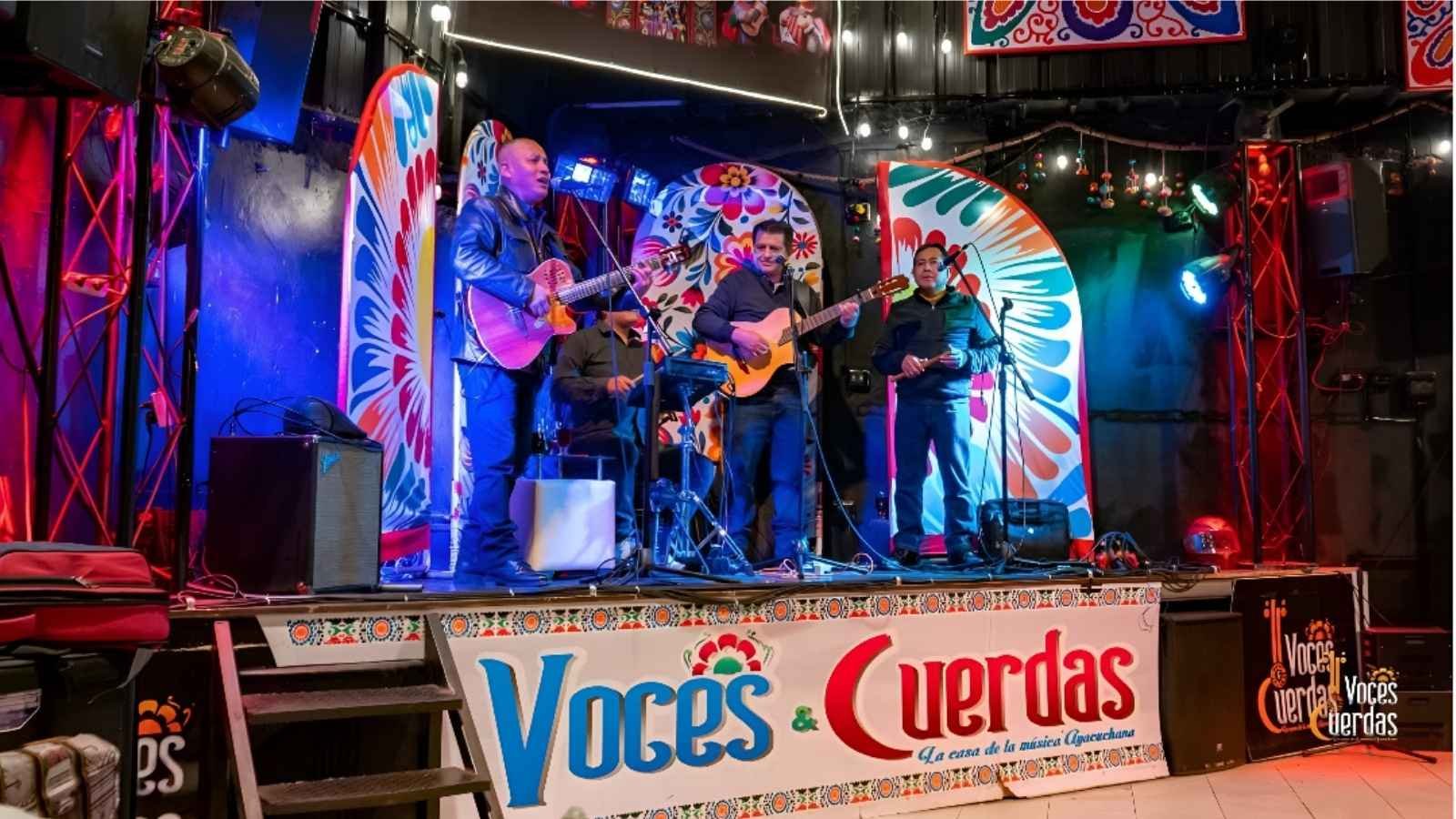 Show de música Ayacuchana - Voces y Cuerdas - Cámara Regional Comercio Ayacucho 